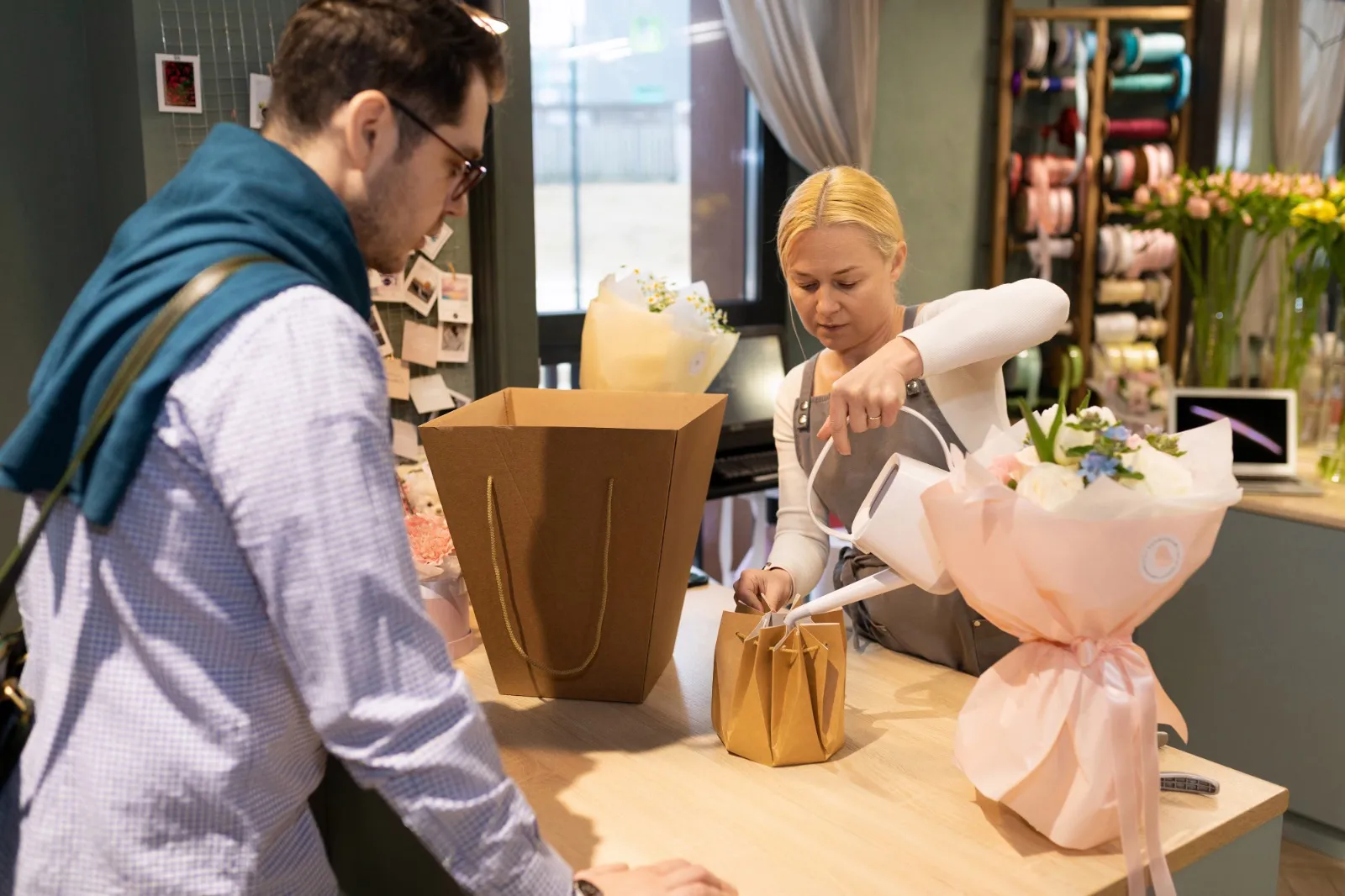 Retail & E-commerce